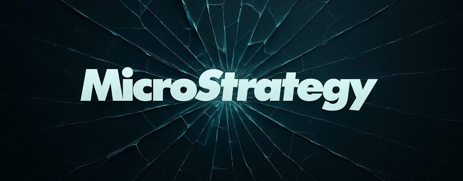 Bitcoin stack labeled “3,459 BTC,” Kraken logo branching into stock and forex symbols, and an SEC folder marked “CyberKongz Case Closed,” capturing the week’s top crypto headlines.