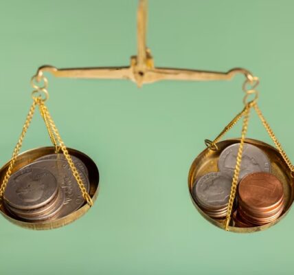 Cardano blockchain ledger under audit review with $600M ADA transfer highlighted and caution icons indicating misappropriation concerns.